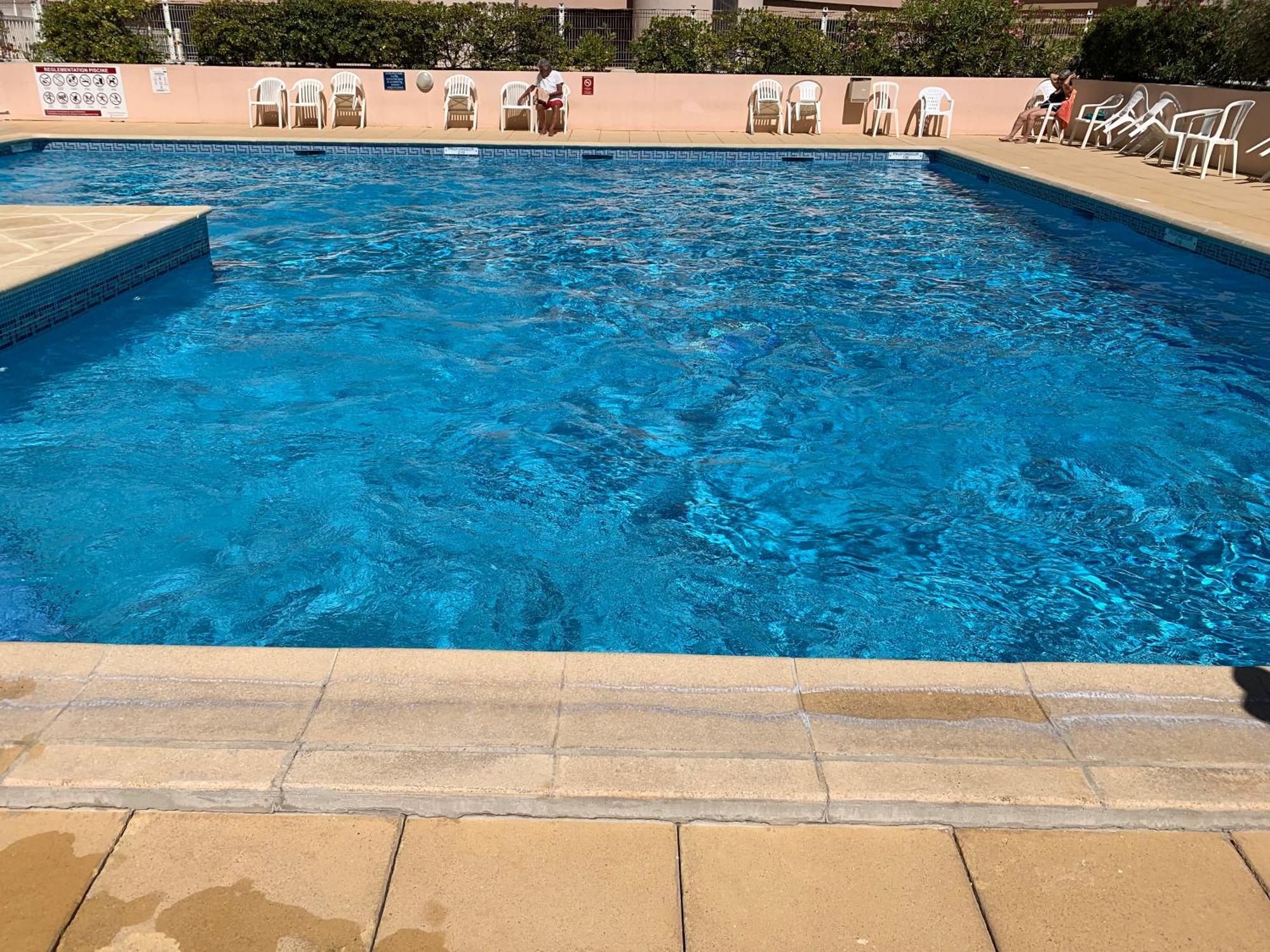 Residence Avec Piscine Et Box, Vue Sur Mer Sete Luaran gambar